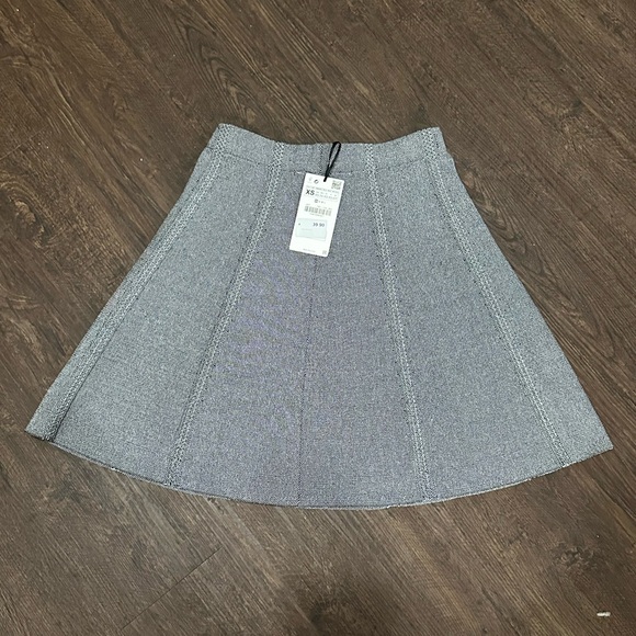 Zara Skirt - Picture 3 of 6